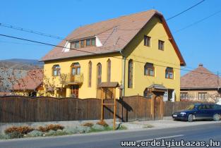 Casa de oaspeti Krisztina (1)