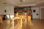 Empfang und Bar