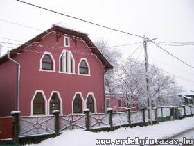 Gemeinde Heim der reformierten Kirche K�rtv�lyf�ji (1)