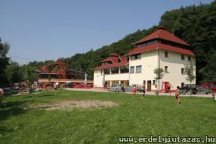 S�sk�t �d�l�k�zpont - Motel - Strand (1)