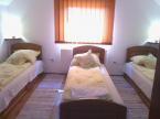 Eszter Vend�gh�z (10)