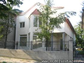 II. R�k�czi Ferenc Gy�lekezeti K�zpont (1)