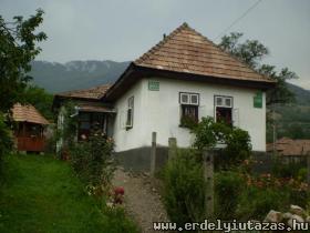 Pensiunea Nosztalgia si Pensiunea Zabos (1)