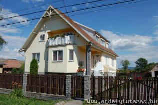 S�lyom Vend�gh�z (1)