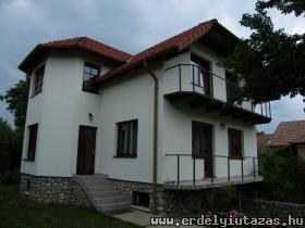 Valkai Vend�gh�z (1)