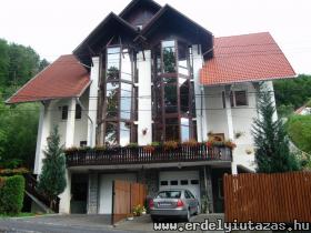 Anette Vend�gh�z (1)