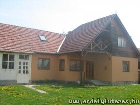 Emilia Vend�gh�z (1)