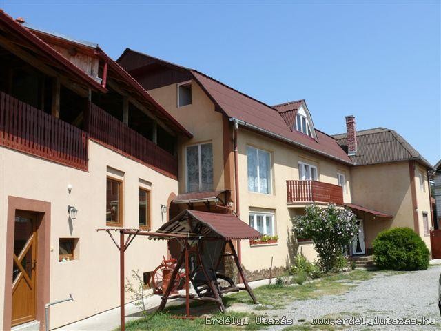 Kovcs Guesthouse (4)