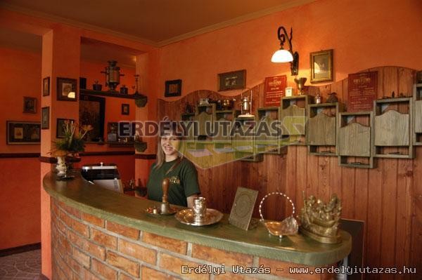 History pension and restaurant (20)