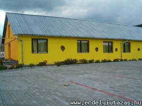 K�t F�zfa Hostel (1)