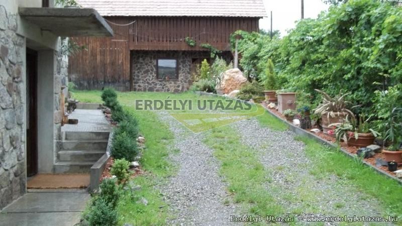 Udvar
