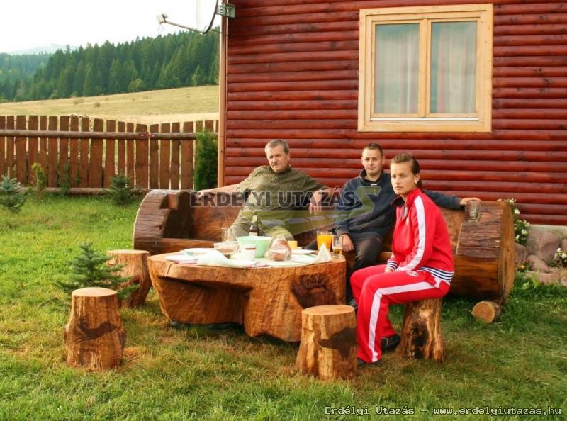 Vad�sz Kulcsosh�z (15)
