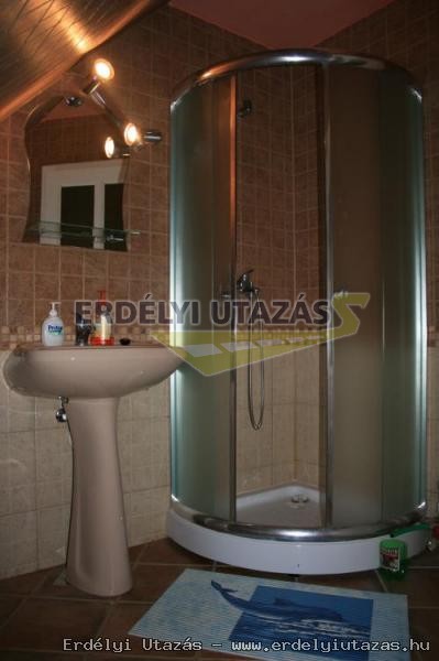Vad�sz Kulcsosh�z (28)