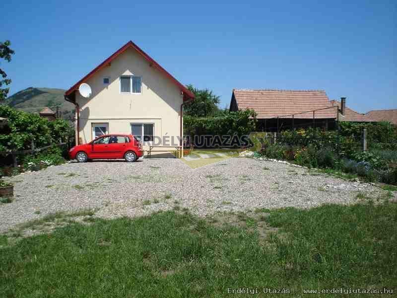 Kereki Vend�gh�z (2)