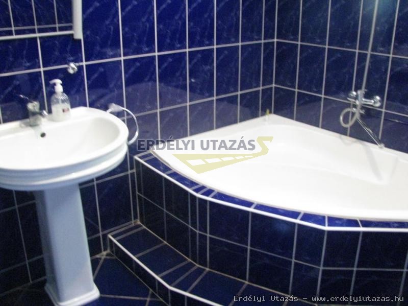 Toilett: wc, kagyl, frdkd.