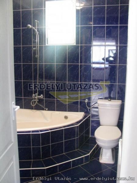 Toilett: wc, kagyl, frdkd.