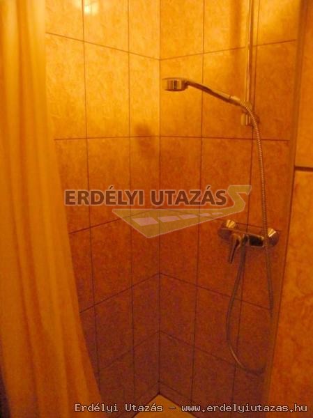 Eszter Guesthouse (9)