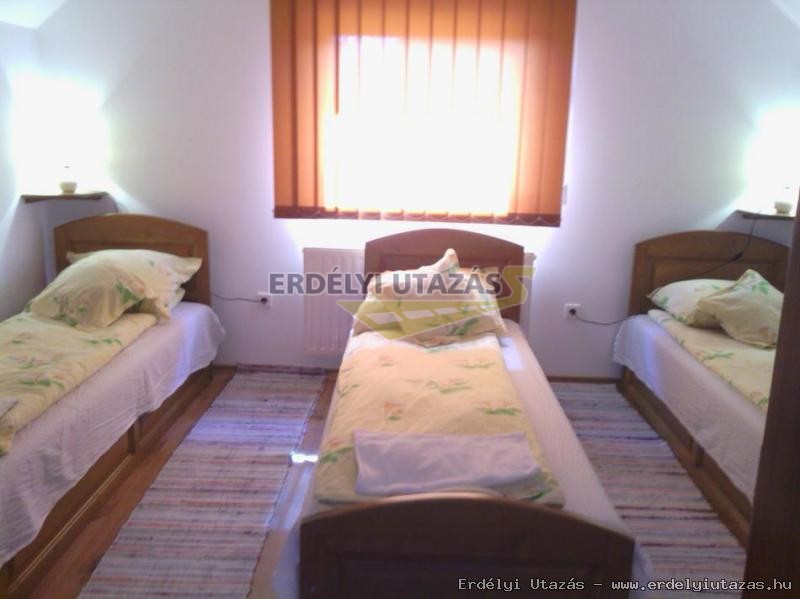 Eszter Guesthouse (14)