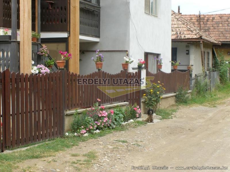 Gy�rk�s Vend�gh�z (2)