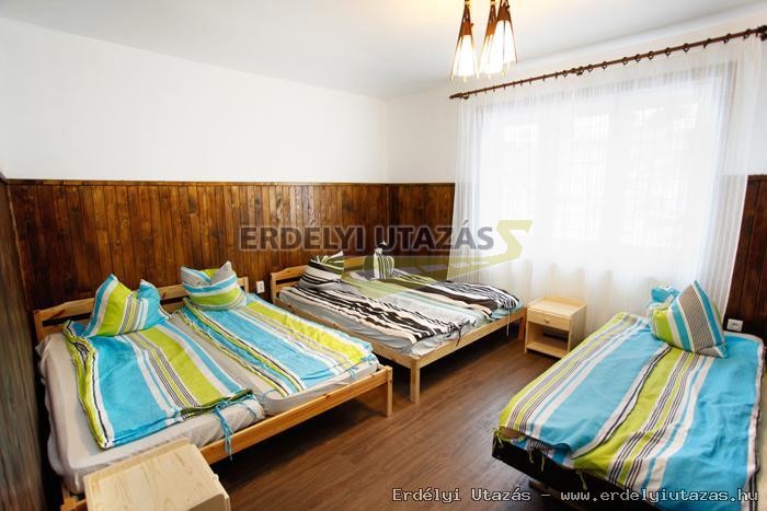 Farkaslak Kulcsoshz (4)