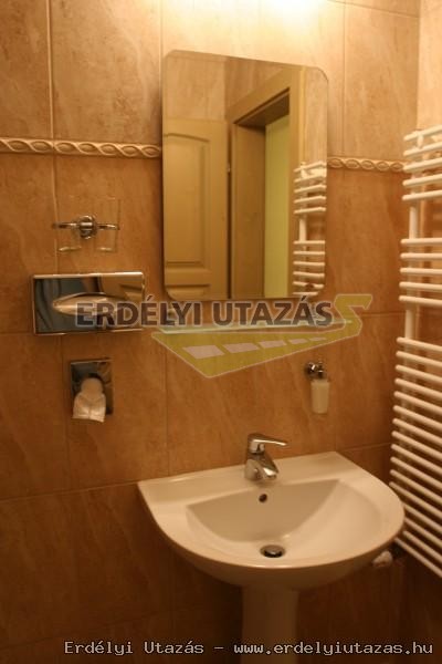 Csillag�sv�ny Panzi� (10)