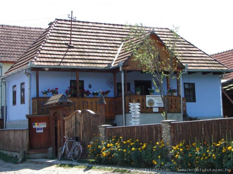 Kőrispataki Szalmakalap Múzeum 108 km