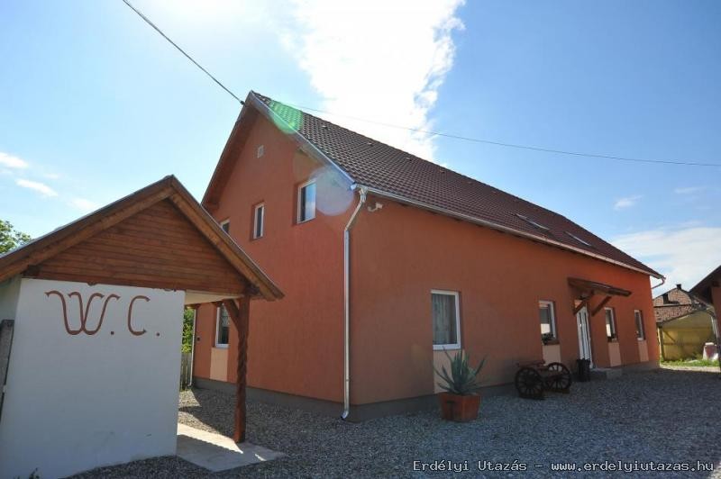Castle Pension and Restaurant (4)