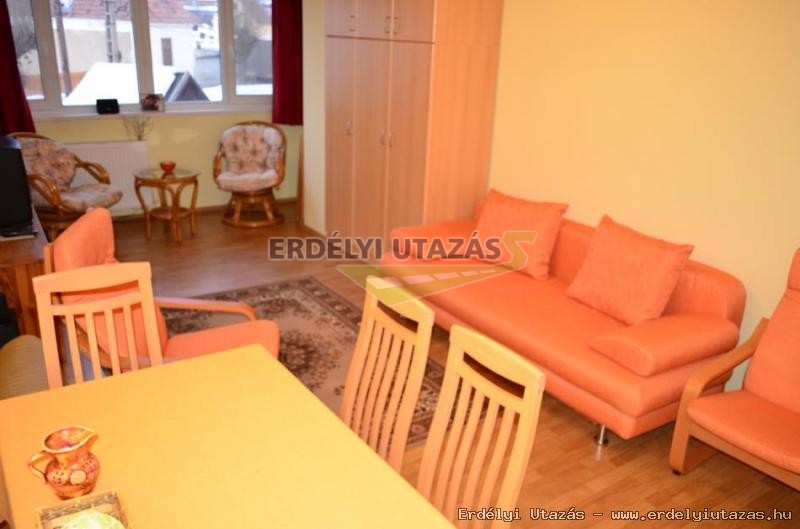 Nelly Apartman (1)