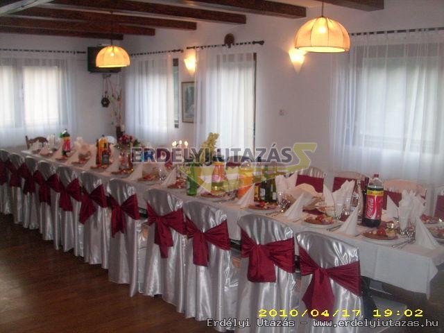Edina Vend�gh�z (5)