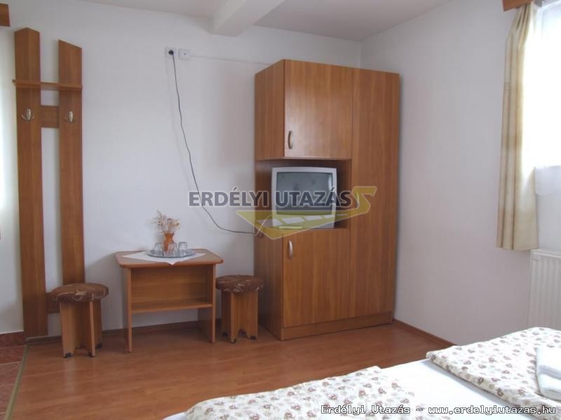 Csillag Motel ** (3)