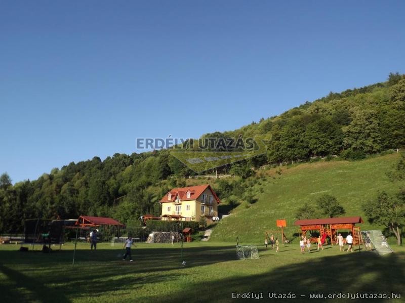 H�tvez�r Panzi� �s Kulcsosh�zak (6)