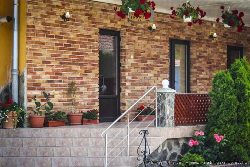 Hotel-Hostel Tranzit (1)