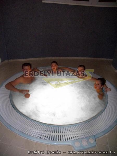 Hotel Flamingo Wellness Center s Uszoda (7)