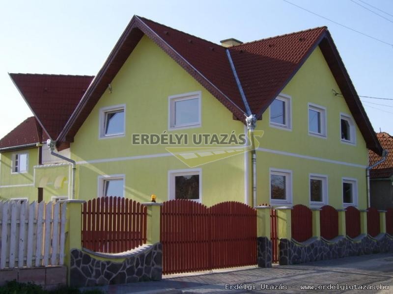Napsugr Panzi (2)