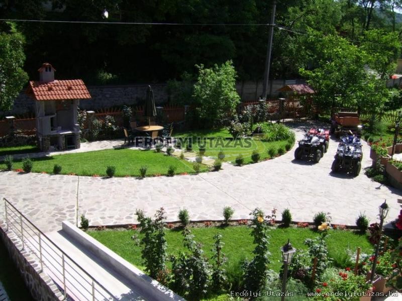 Renesz�nsz Panzi� (13)