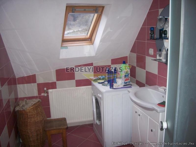 2.sz�ll�shely, nappali+2 szoba+f�rd�
