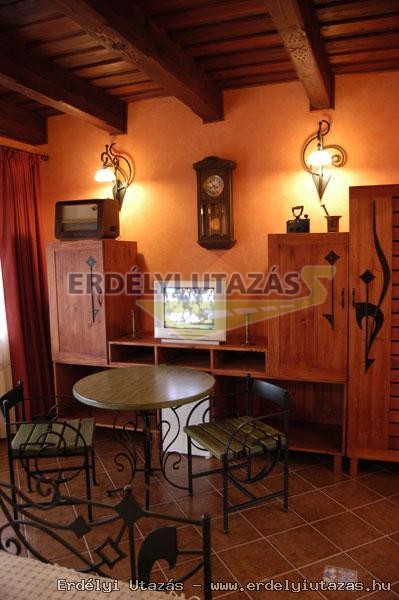 History pension and restaurant (21)