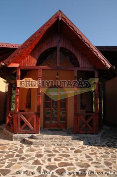 History pension and restaurant (10)
