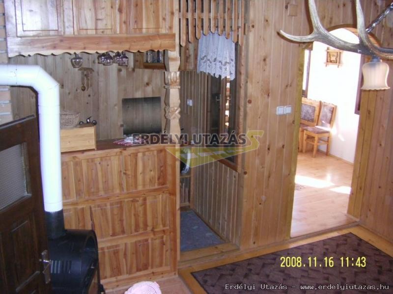 Lak� Kulcsosh�z (9)