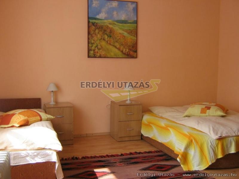 Cs�kszenttam�si Vendegh�zak (2)