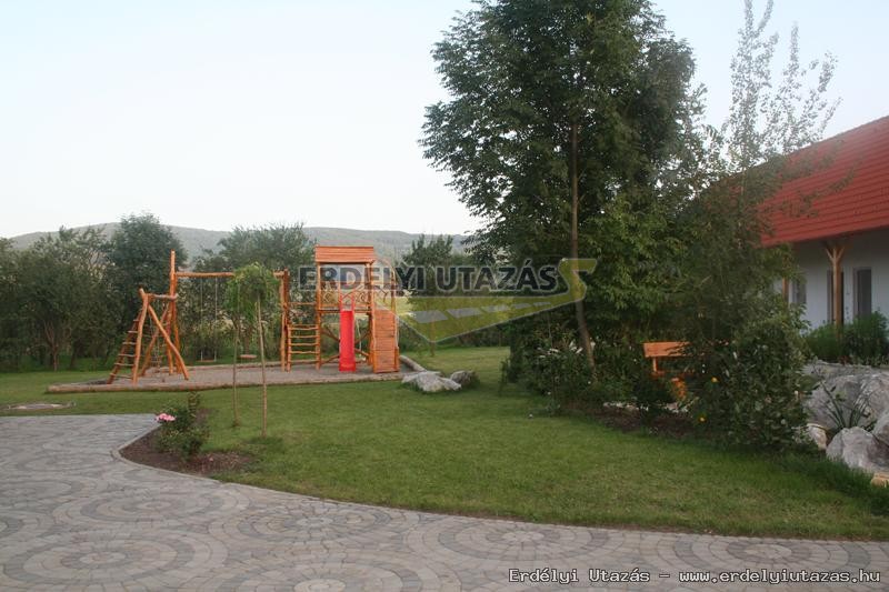 Szkelyk Kria (3)