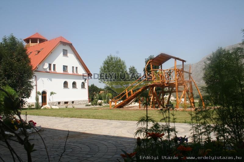Szkelyk Kria (8)