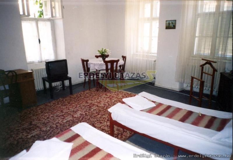 Ajtay Vend�gh�z (3)